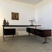 Vintage president corner desk in rosewood design by Gianni Moscatelli vintage