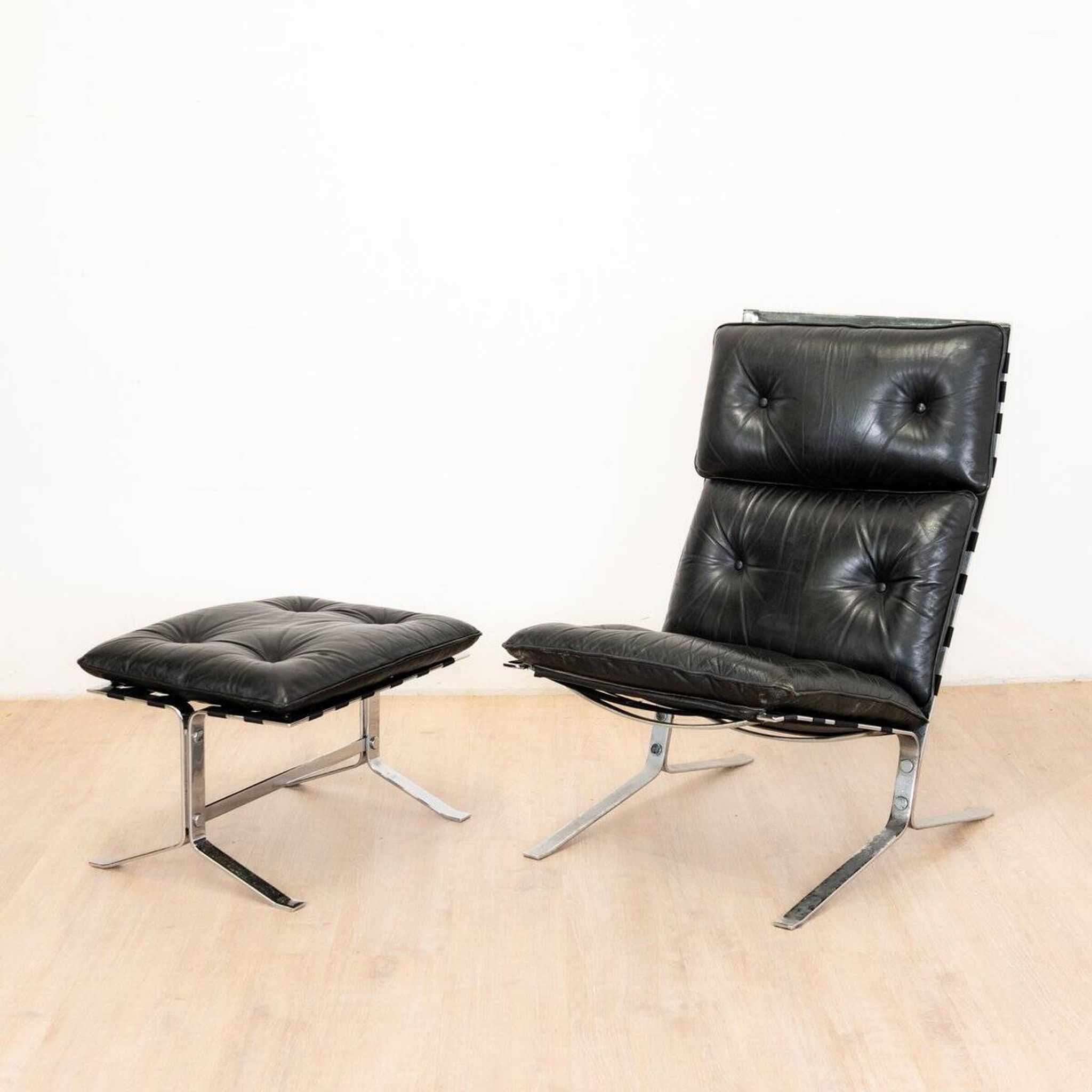High armchair and ottoman Joker by Olivier Mourgue for Airborn, 1964