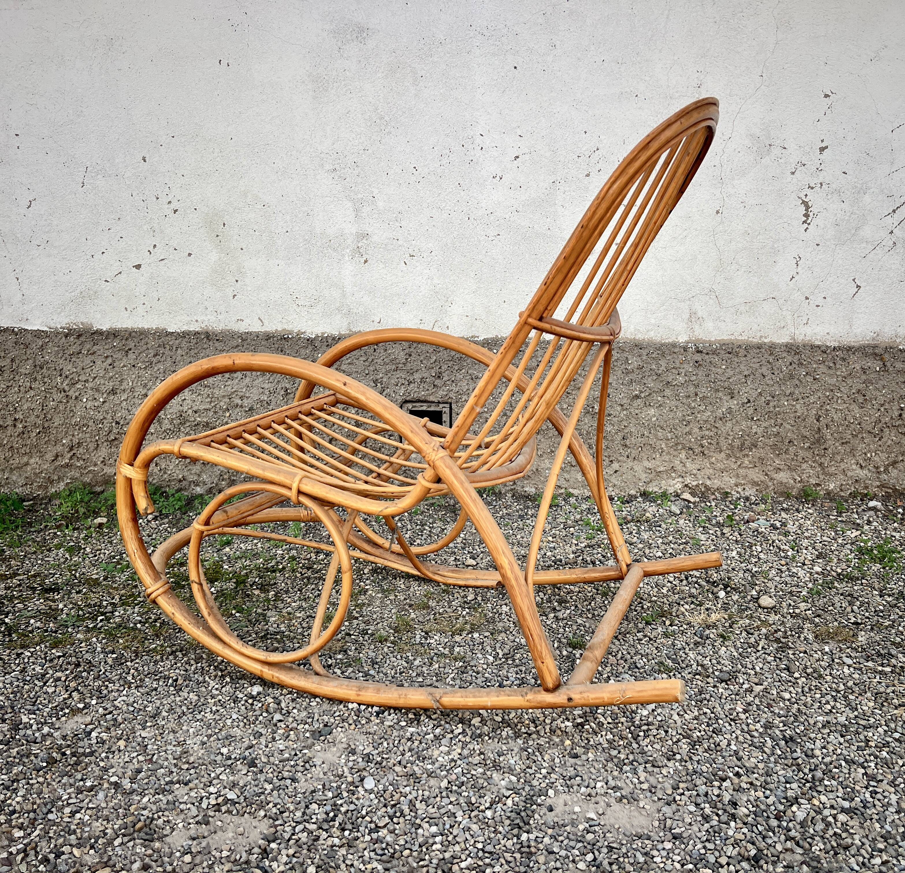 Adult rattan rocking chair – very good condition
