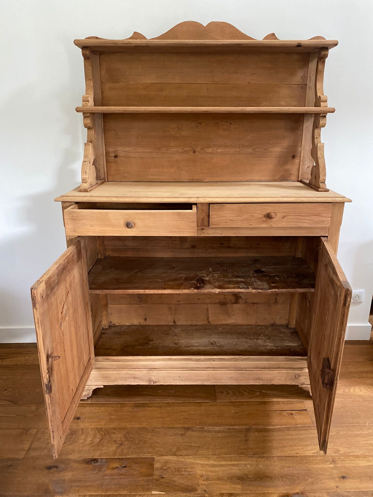 Sideboard old wooden dresser two bodies