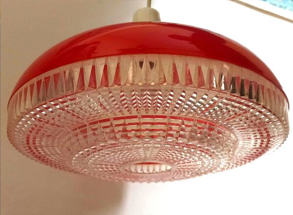 Suspension rouge Space Age Années 70 Hauteur 49 cm