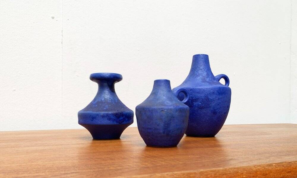 Vases minimalistes allemands bleu cobalt du milieu du siècle de Hartwig Heyne Pottery, années 1960, ensemble de 3