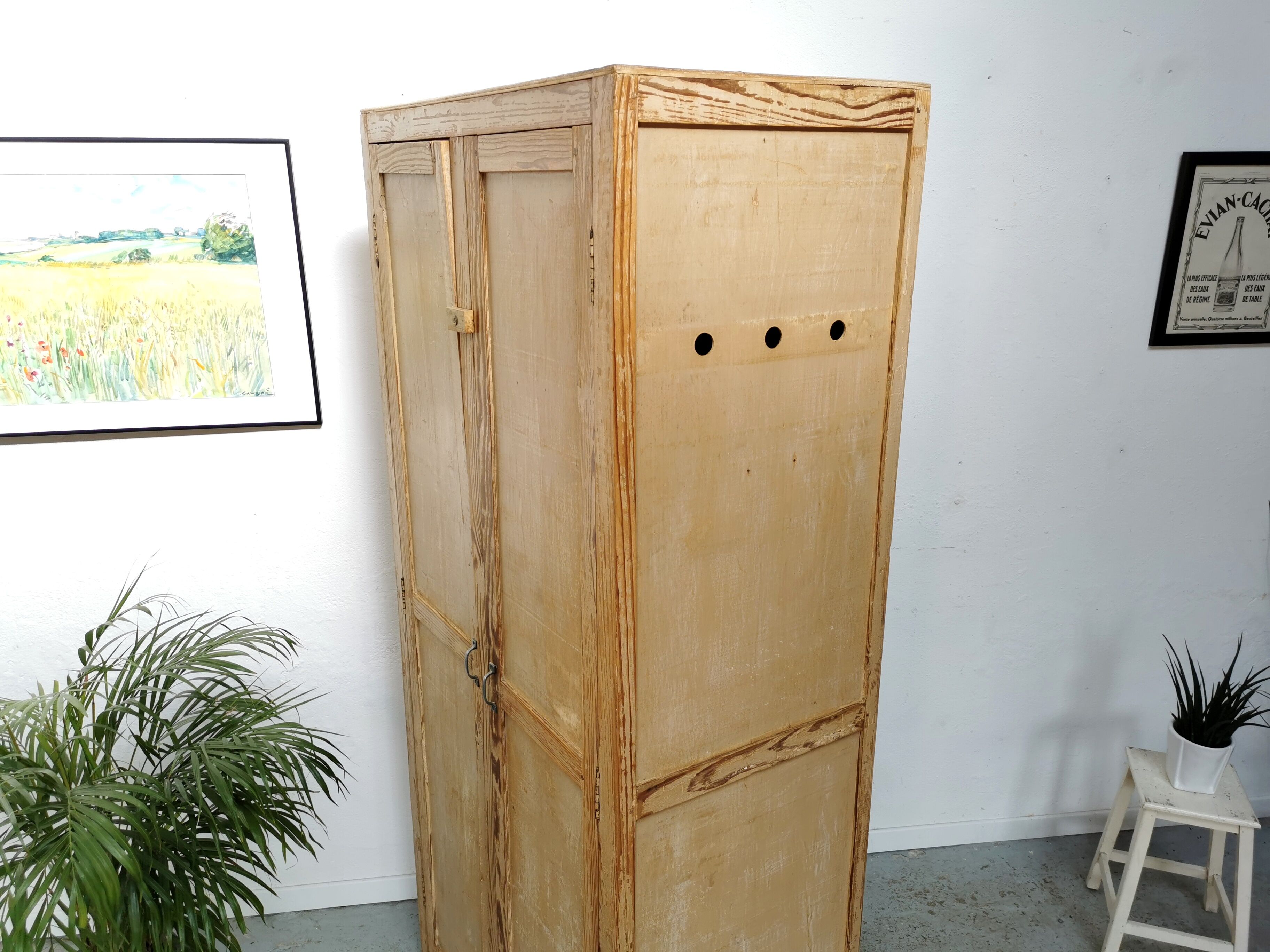 Armoire parisienne vintage