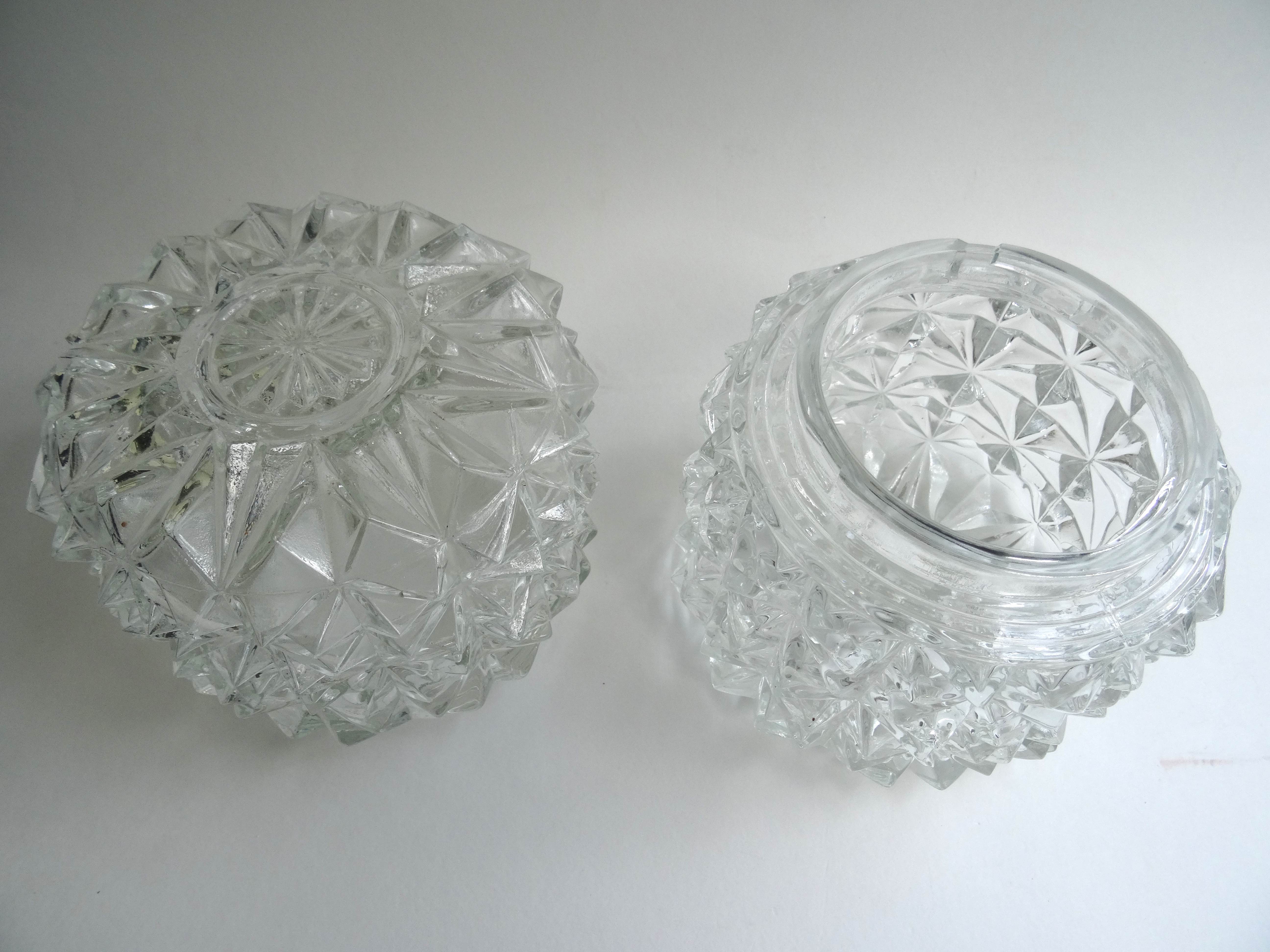 Pair of wall appliques brass fish glass