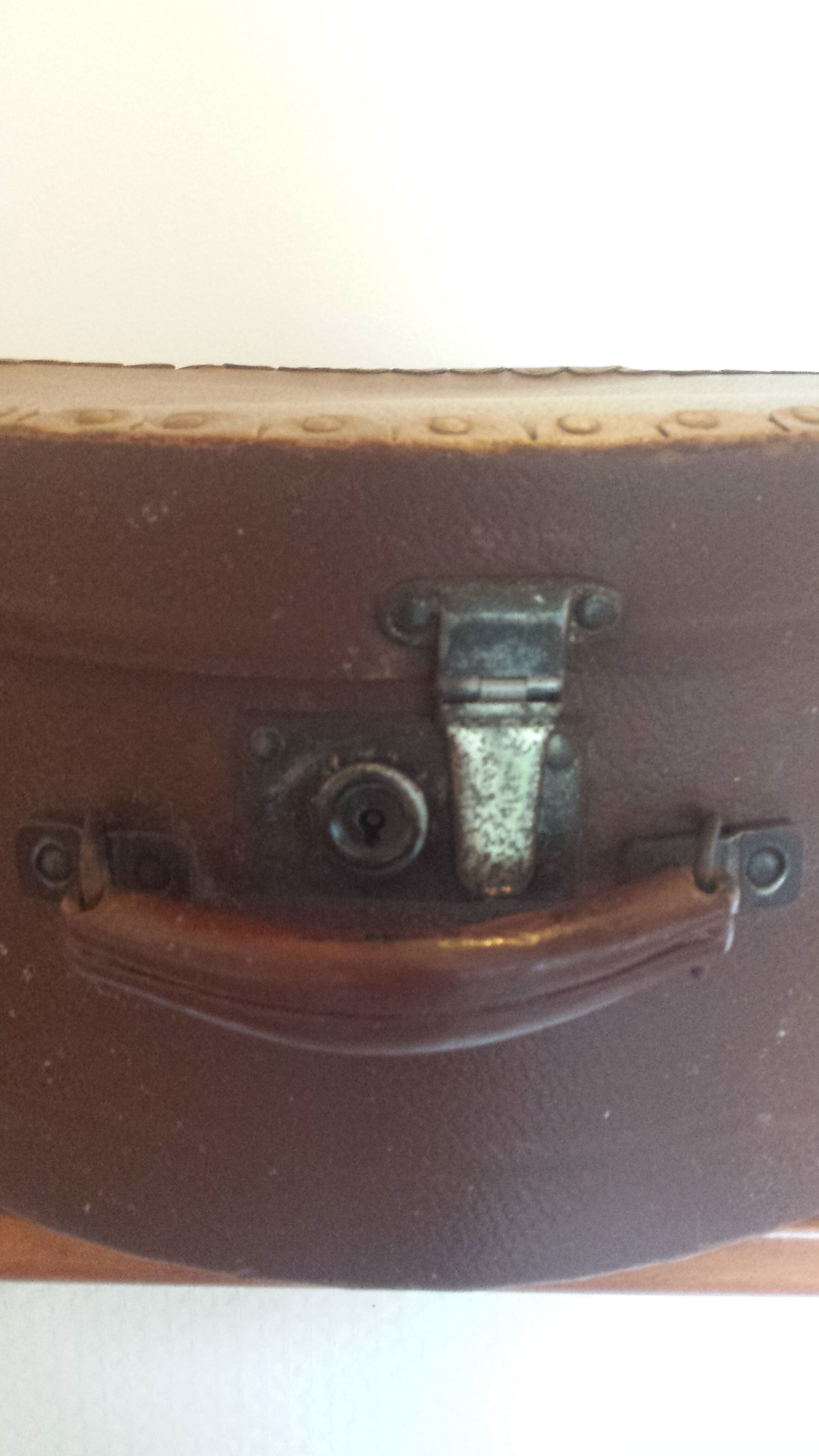 box, hat suitcase