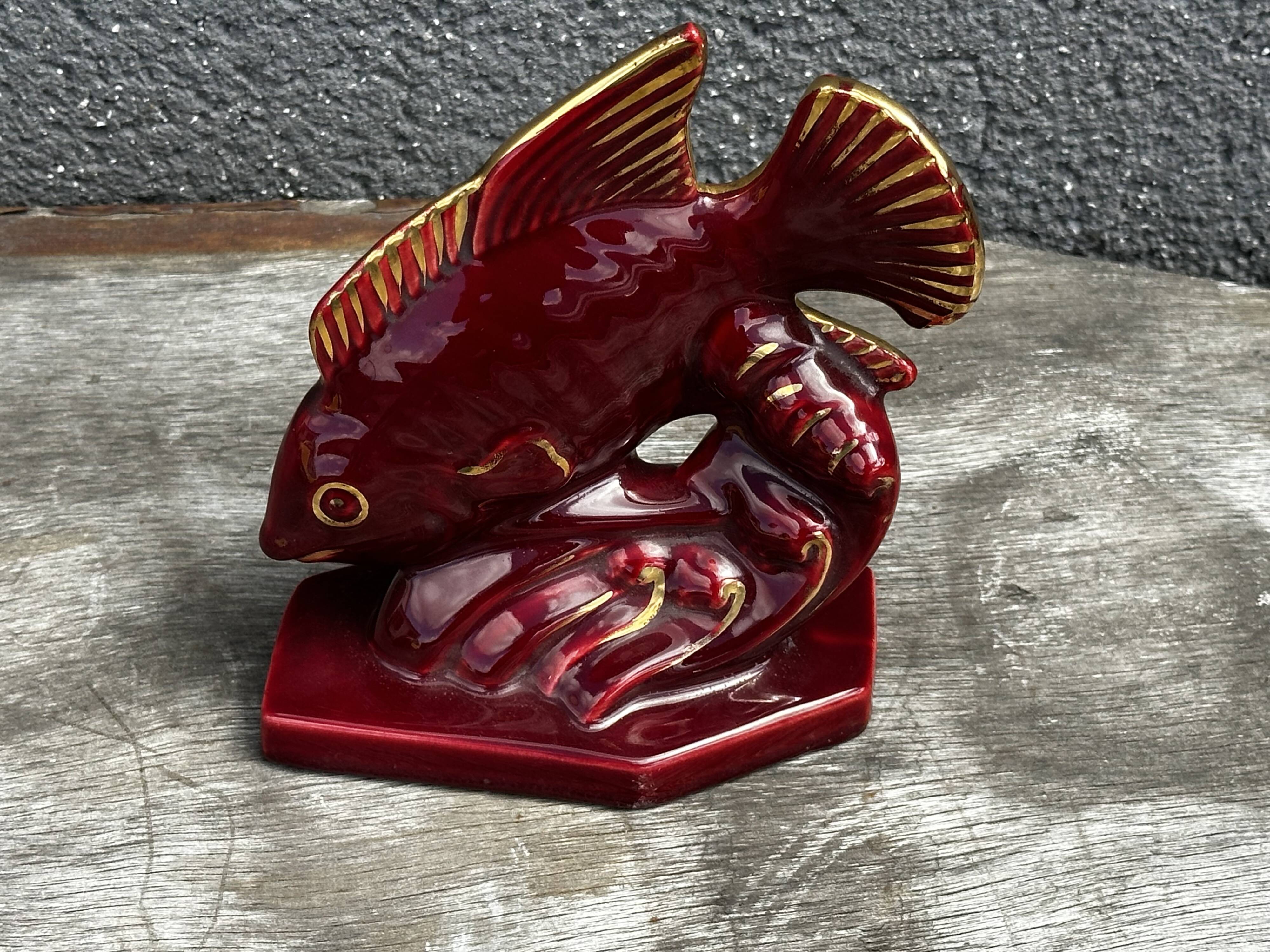 Art Deco sculpture 1930-1940 - Signed ceramic fish