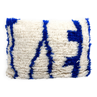 Housse de coussin berbère marocain Azilal à motifs bleu majorelle 50x40cm