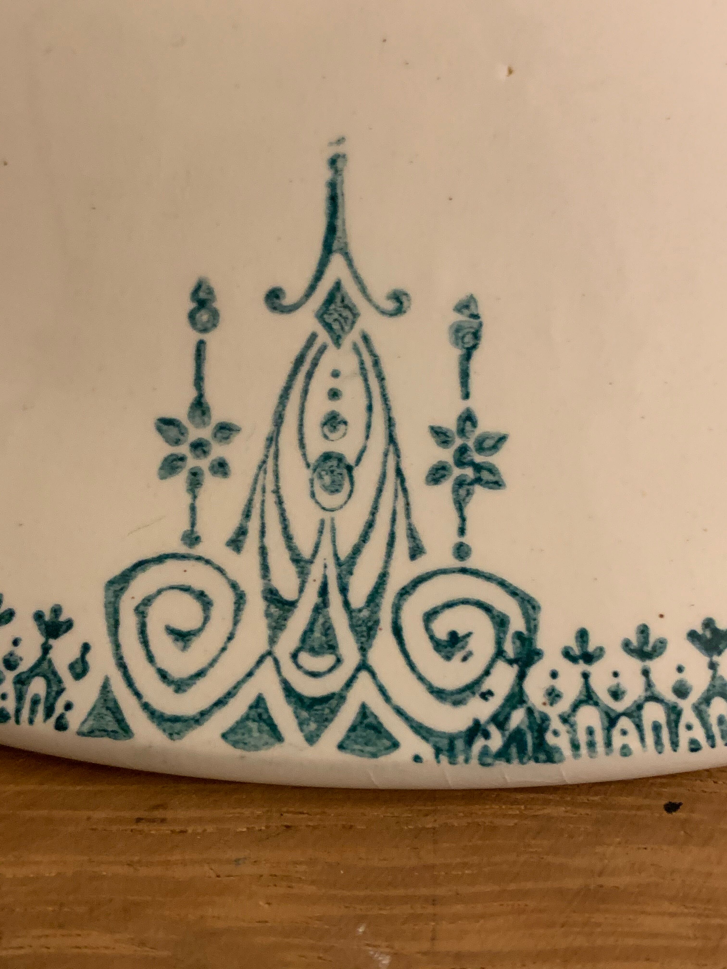 Soupière Saint Amand 1930s