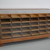 Meuble de mercerie ou comptoir de magasin ancien en érable et chêne britannique, années 1930