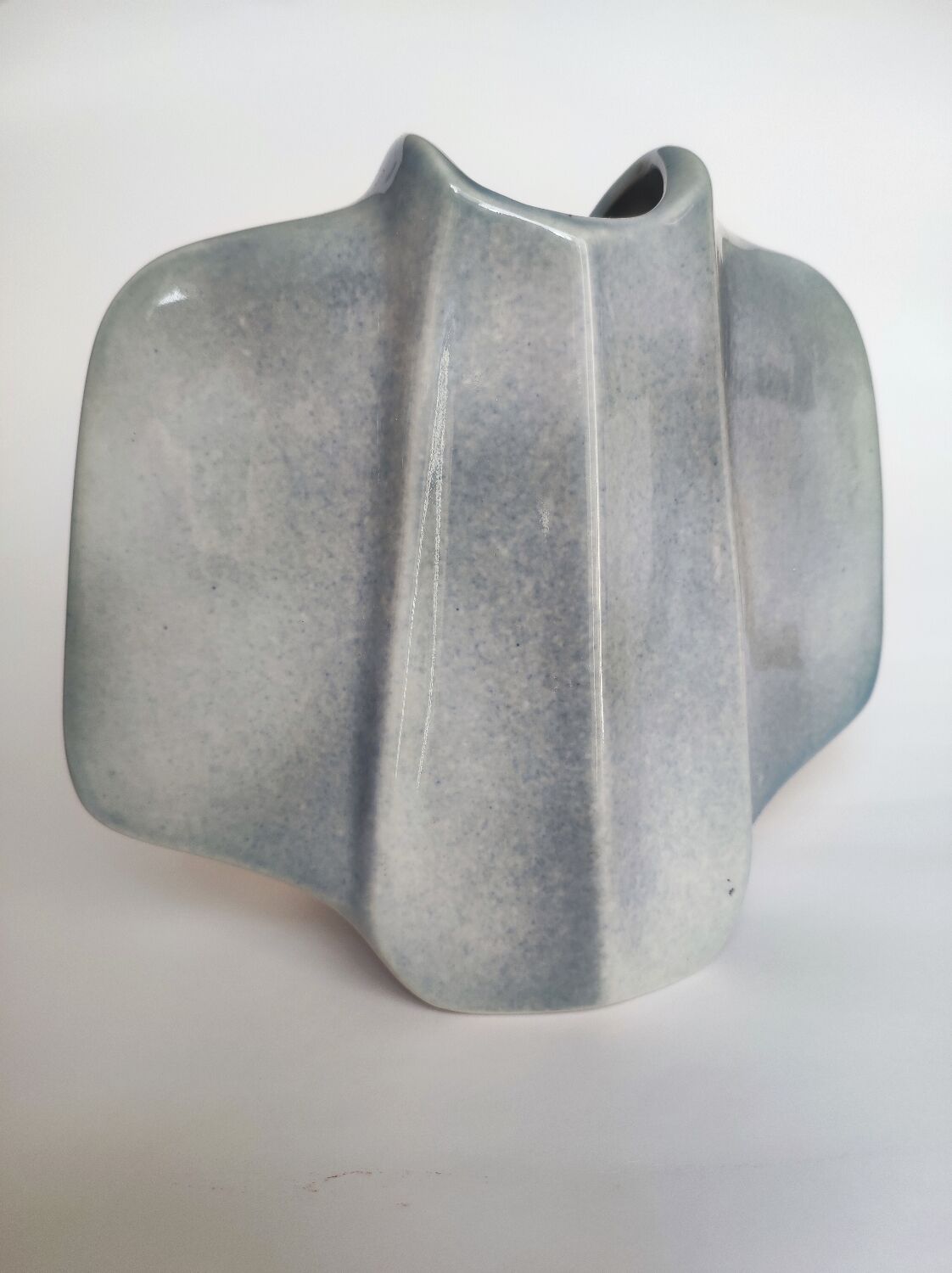 Virebent vase model Lebe