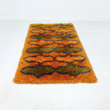 1970s vintage rug carpet psychedelic pop design