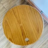 Round folding stool