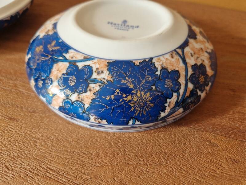 Haviland porcelain bonbonnière, Limoges - Dammouse model