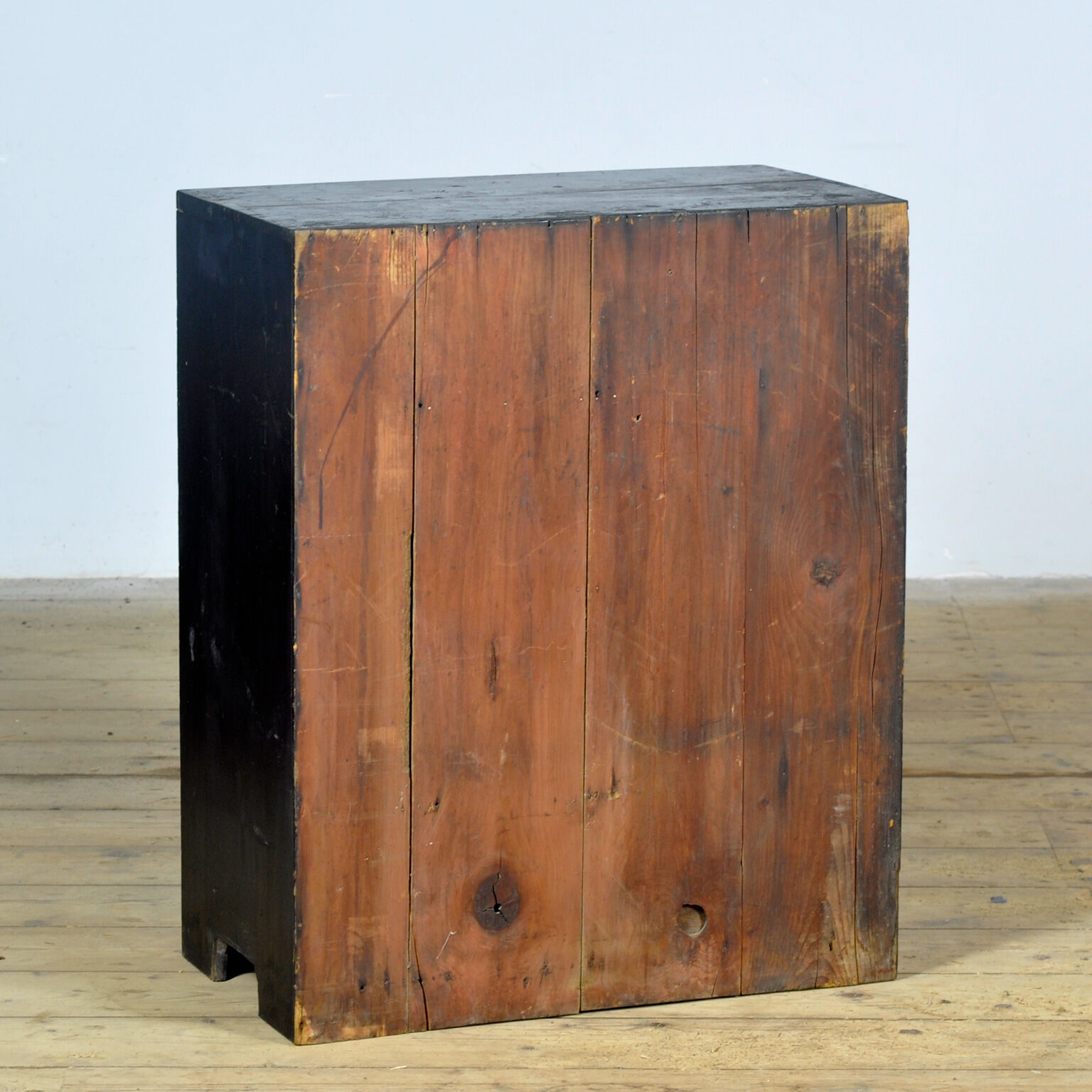 Japanese cabinet, 1930s