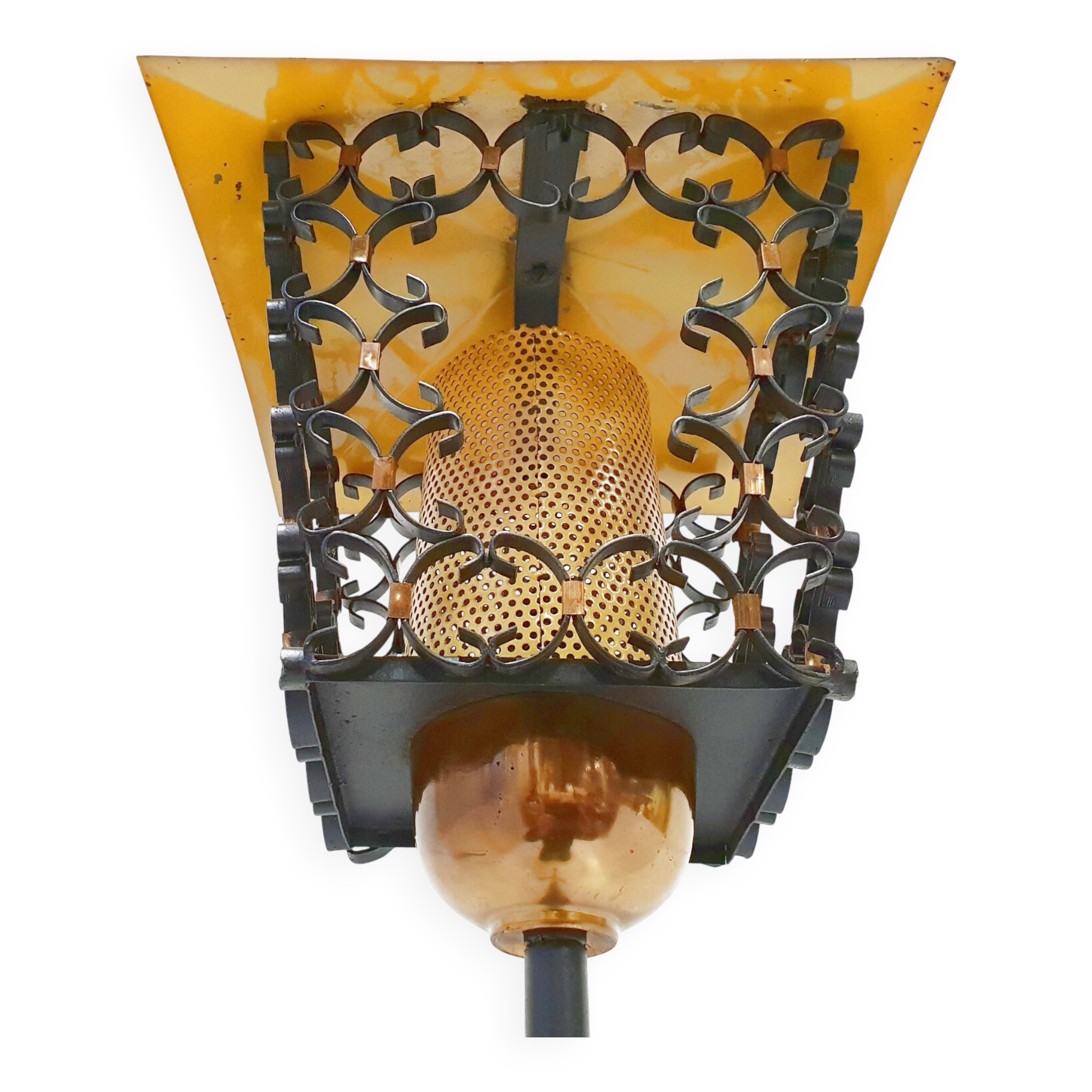 Lampadaire vintage francais tripode 1950 rockabilly metal perforee acier la