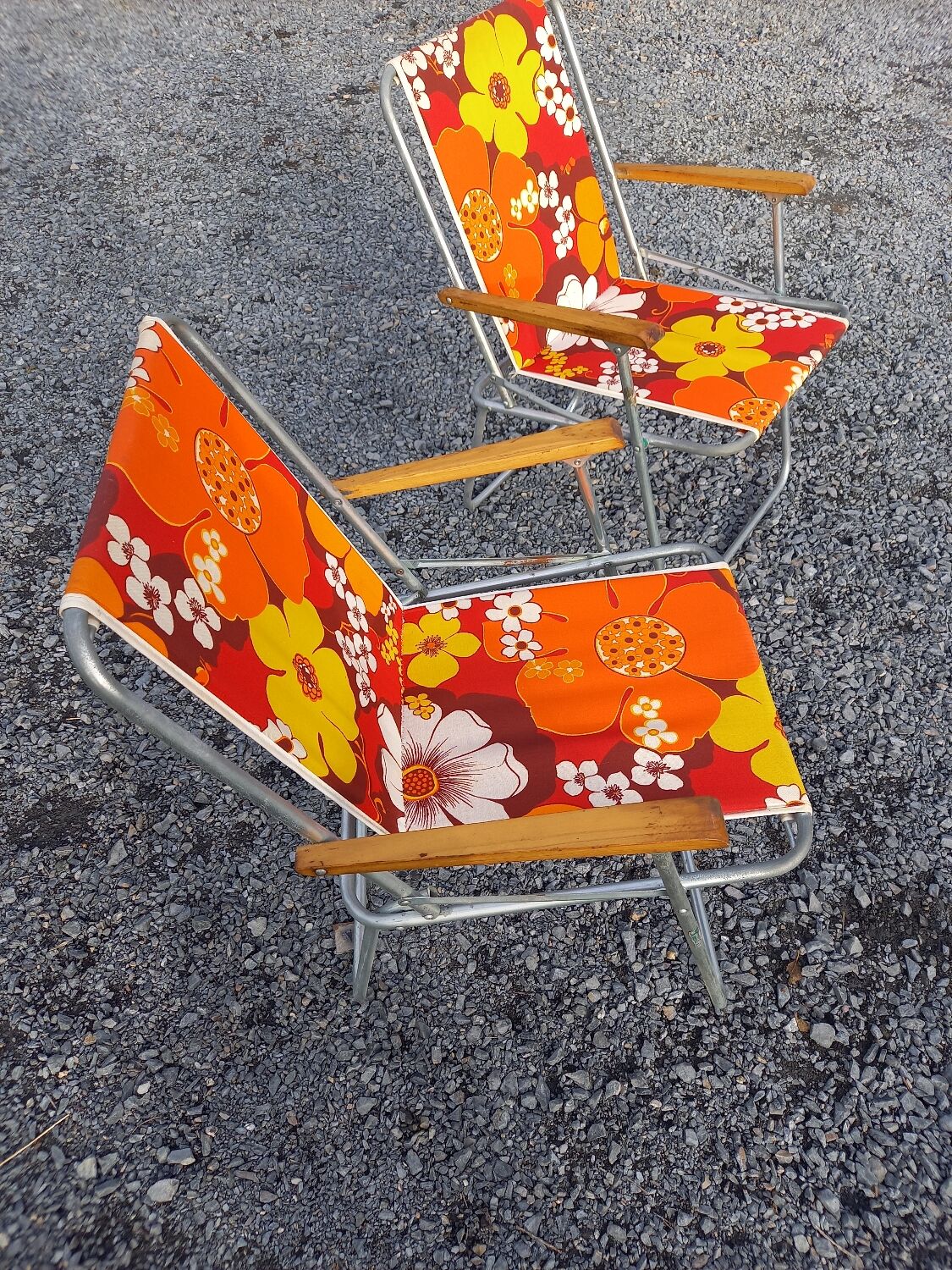 2 folding armchairs camping or beach vintage 70