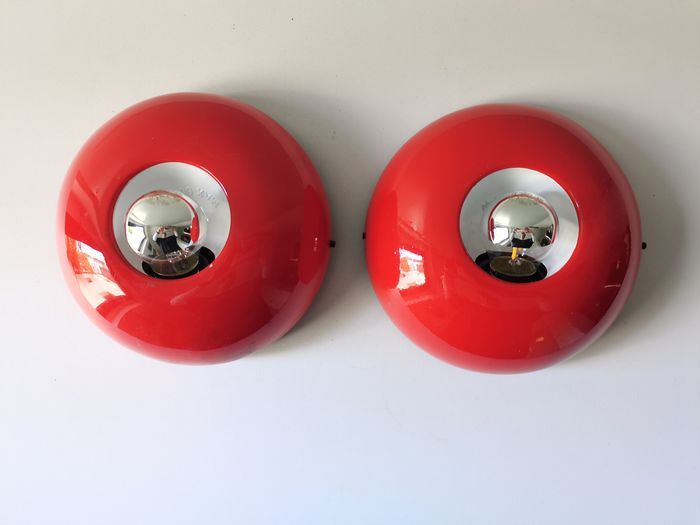 Pair of Wall Lamps Vico Magistretti for Oluce - "Olga"
