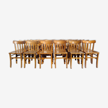 Set de 30 chaises bistrot