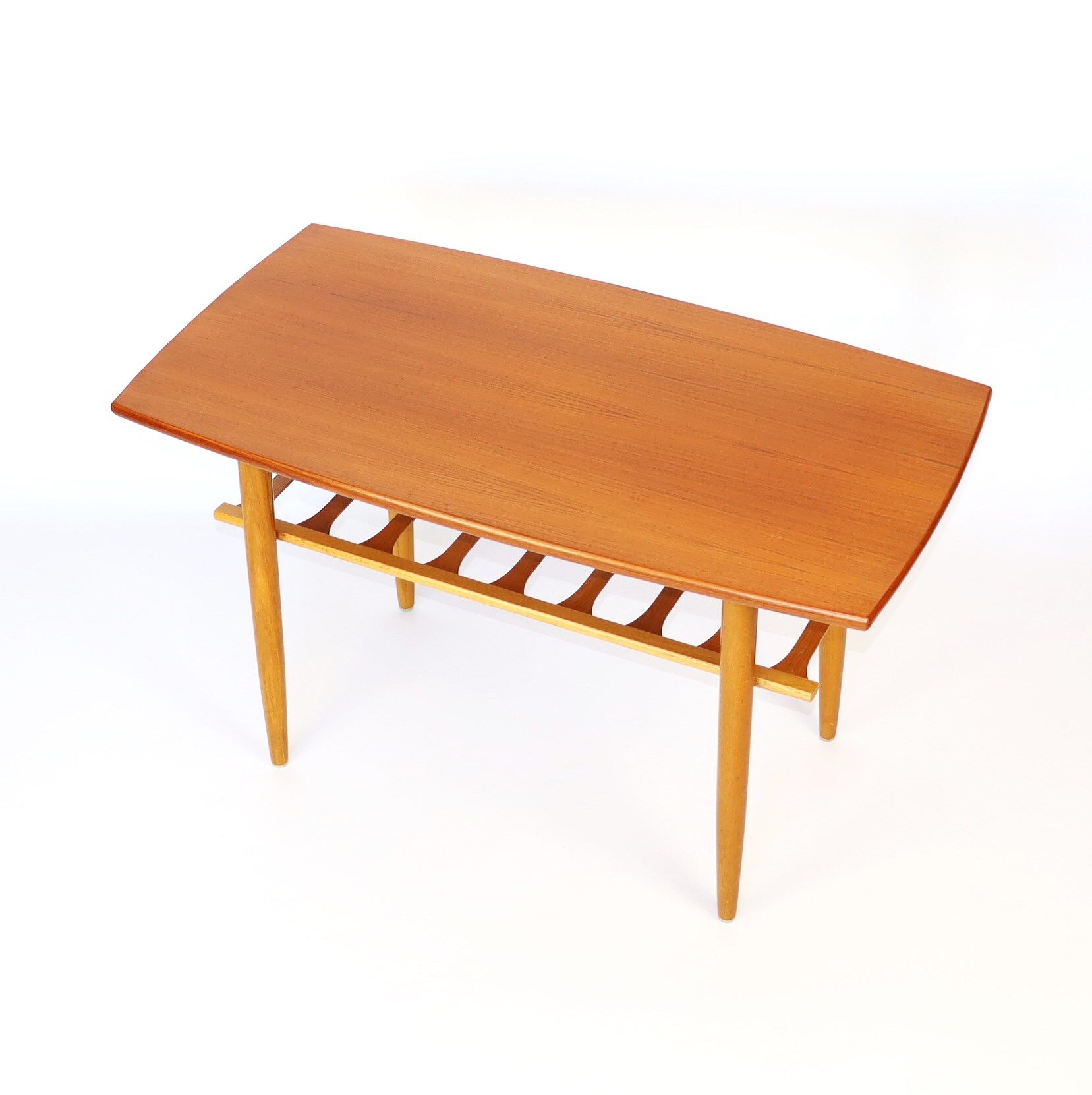 Table basse en teck années 50
