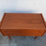 Scandinavian chest of drawers