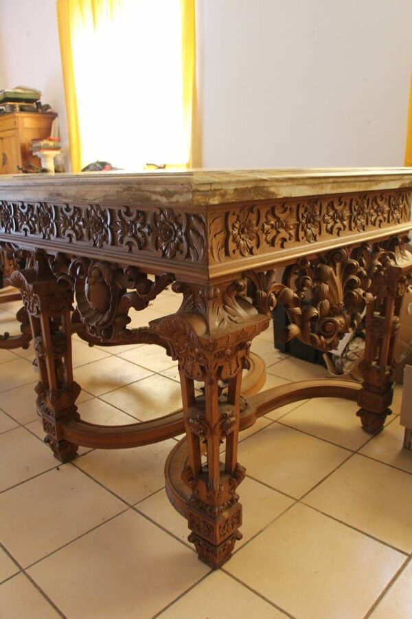 Console de château d'après un modèle du château de versailles