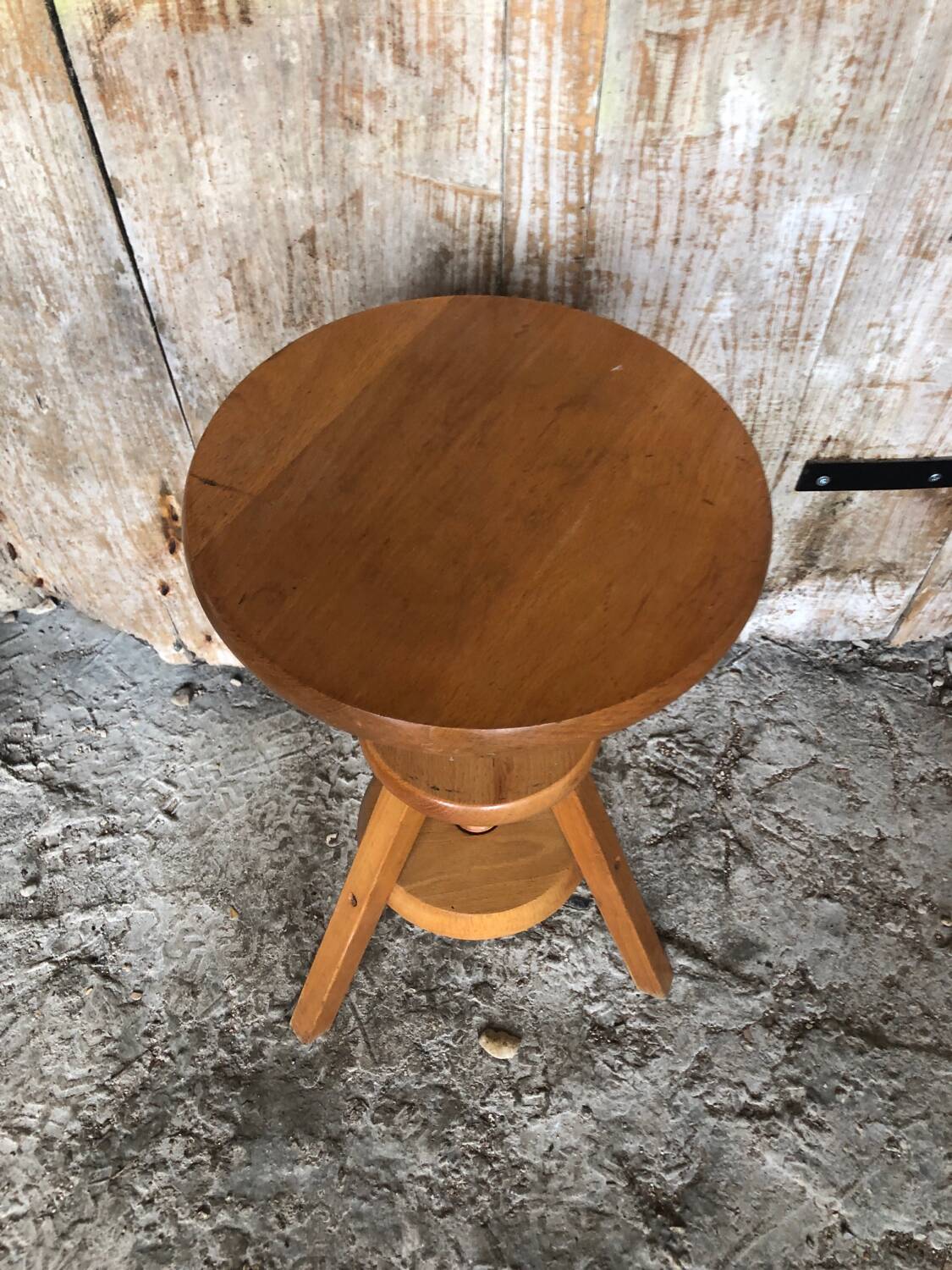 Vintage Light Wood Tripod Screw Painter's Stool #A632