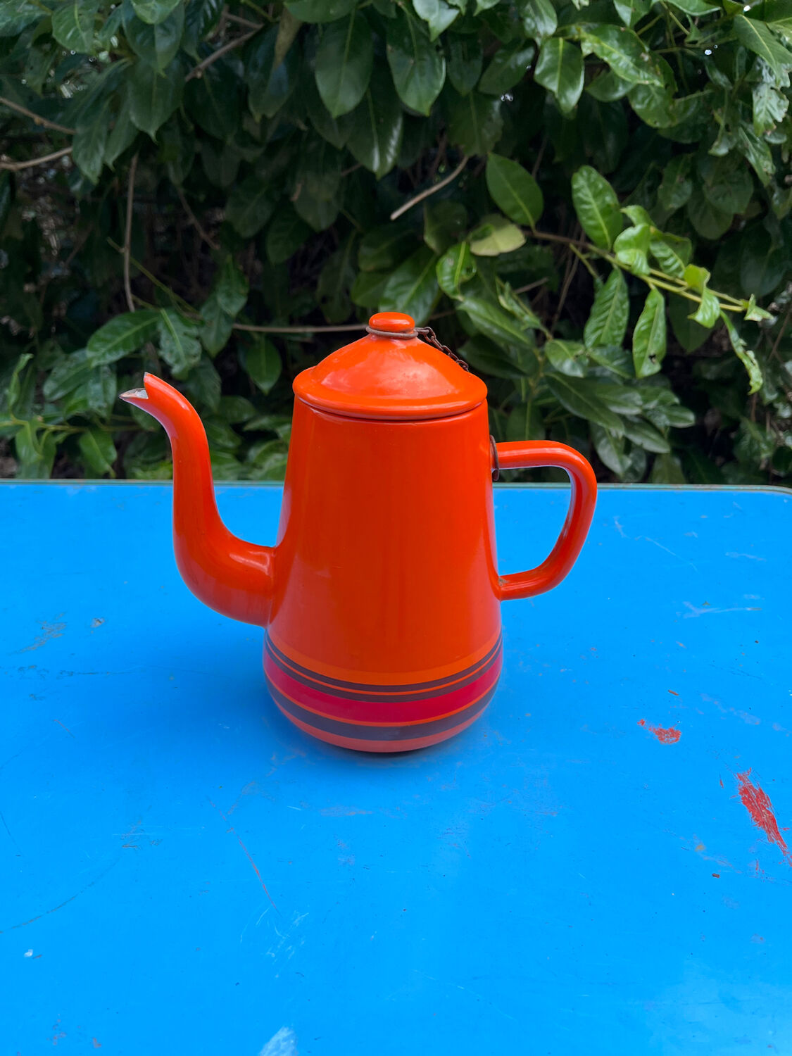 Enamelled coffee maker