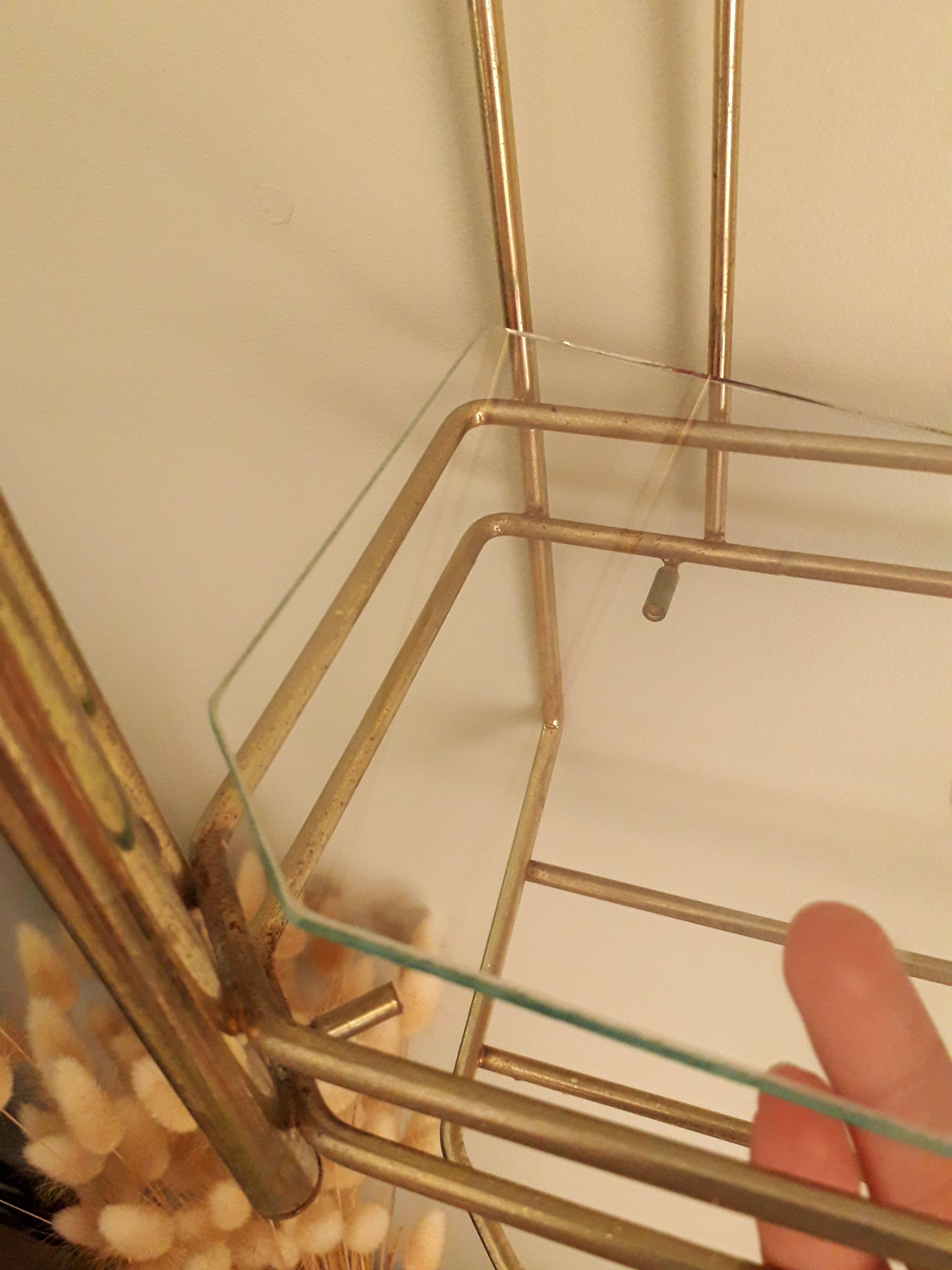 Wall floor gold metal