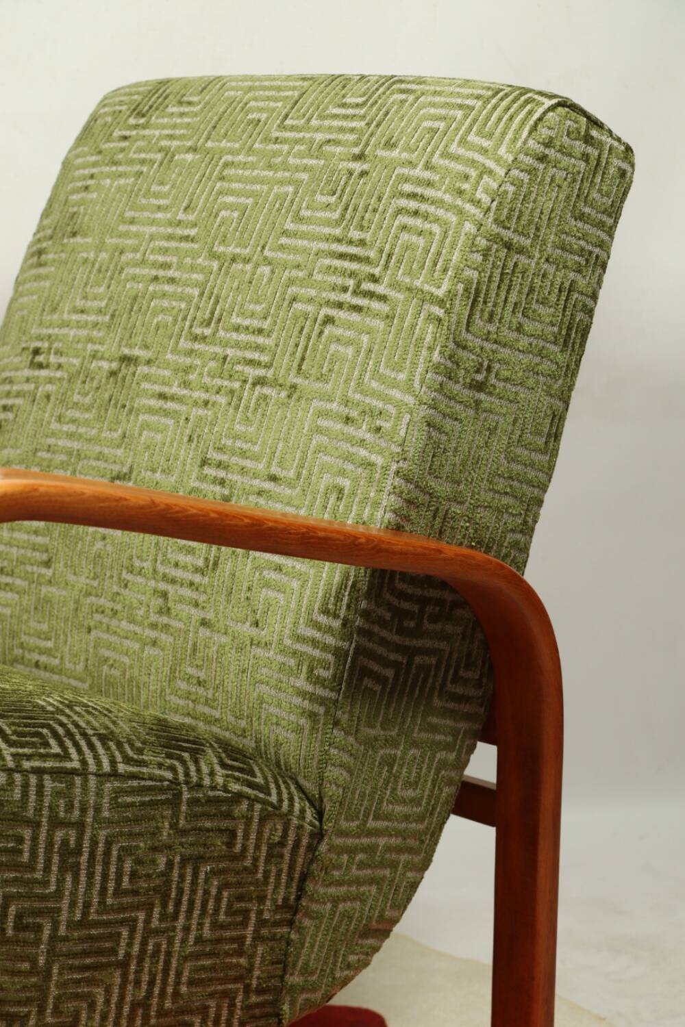 Fauteuil lounge art déco Kozelka & Kropacek avec revêtement jacquard