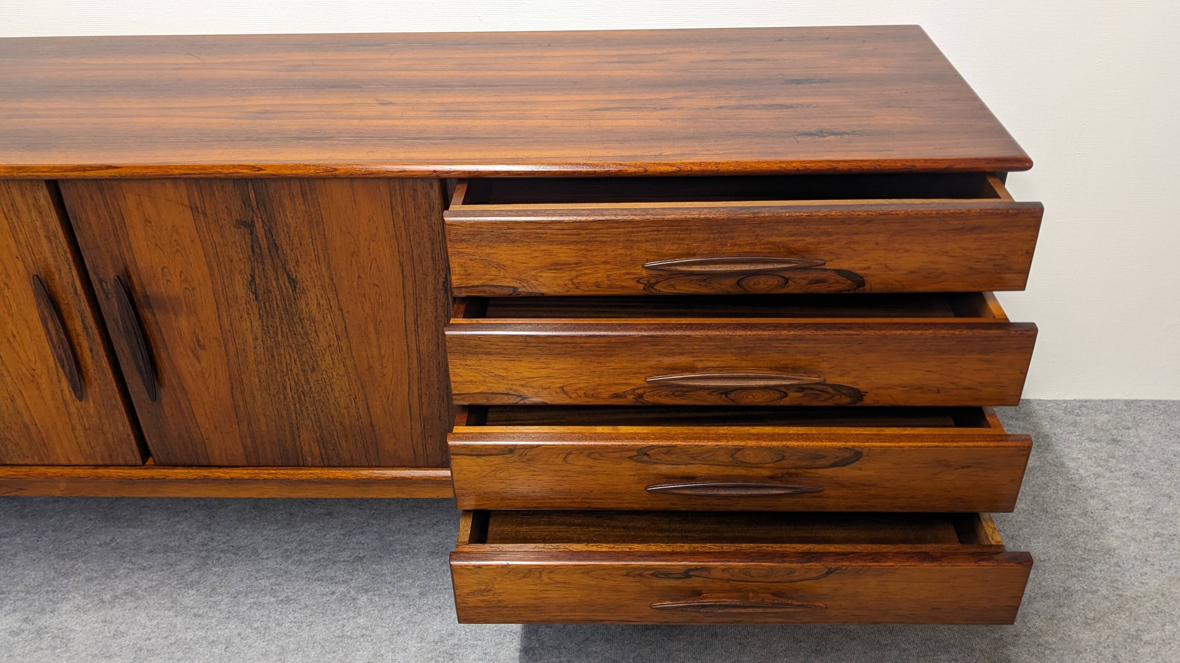 Scandinavian sideboard in Rio rosewood, 1950s-1960s