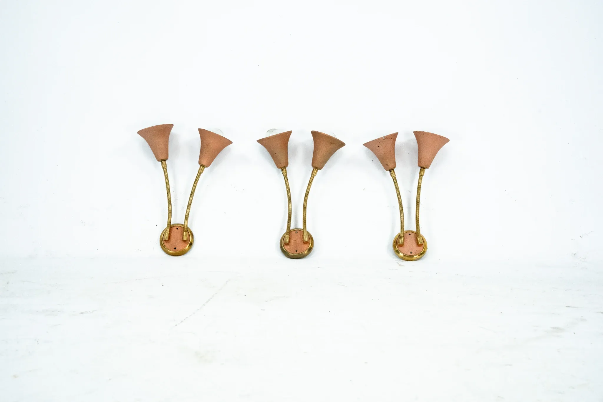 Mid-Century, Set of three sconces in Arredoluce manner. Italy 1950s
