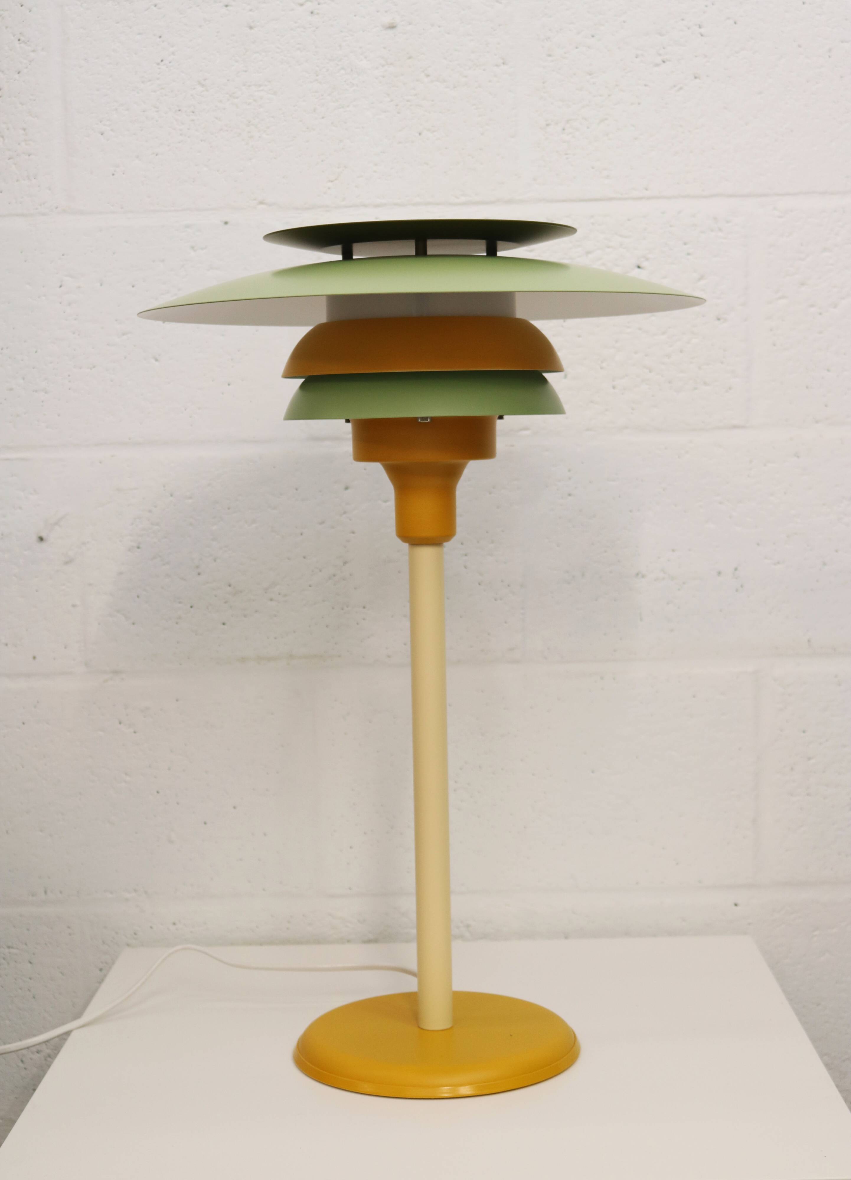 Lampe de bureau danoise verte et jaune par Lyskaer - Modèle 2252