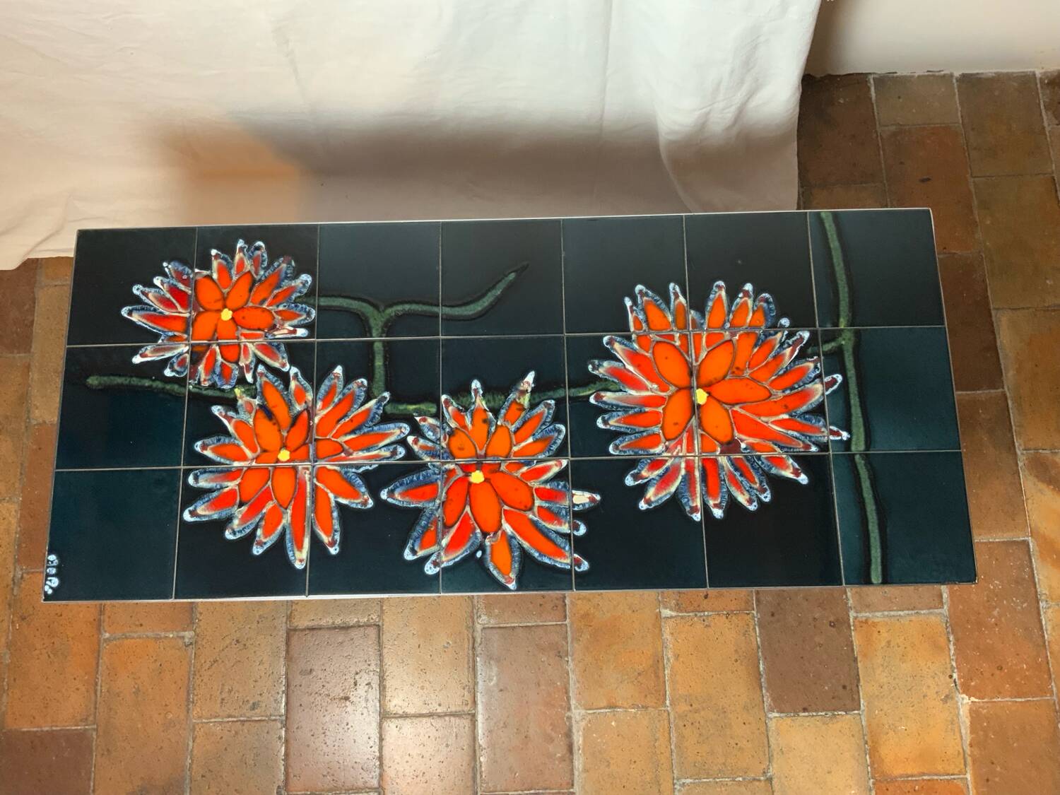 Coffee table 70'