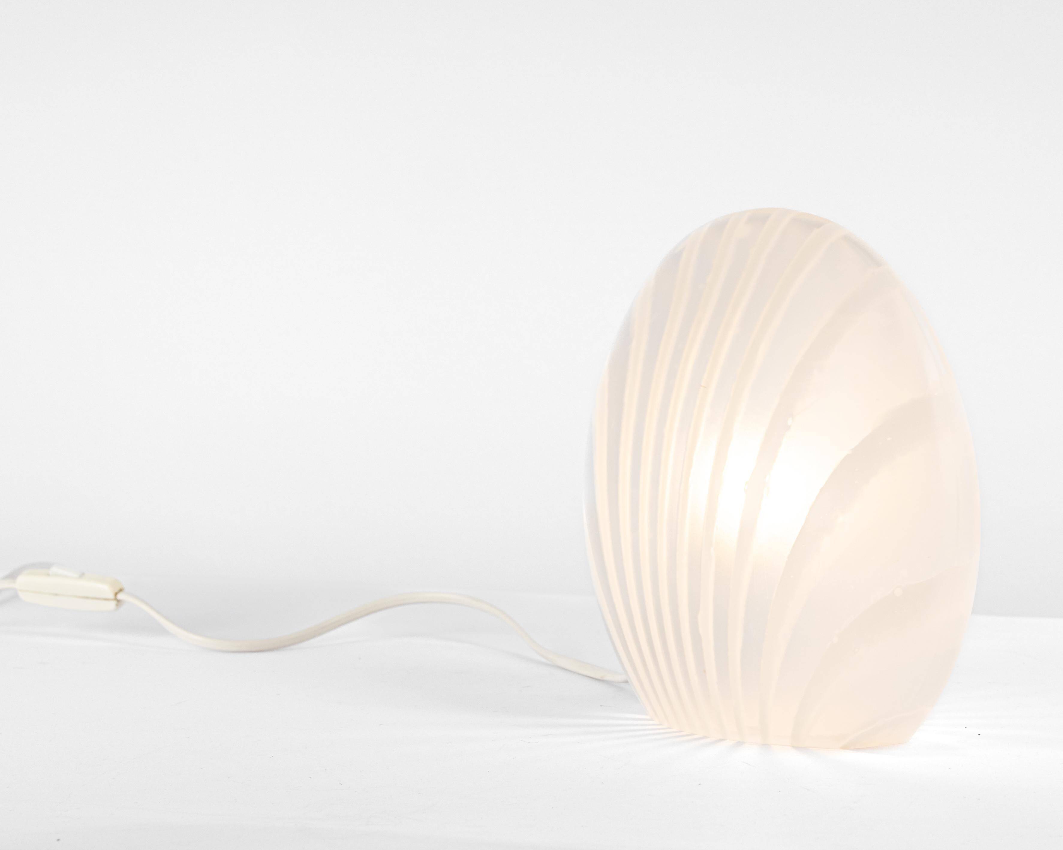lampe de table en verre motif zèbre Peill & Putzler, Allemagne, années 1970