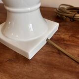 White ceramic table lamp with pastel shade