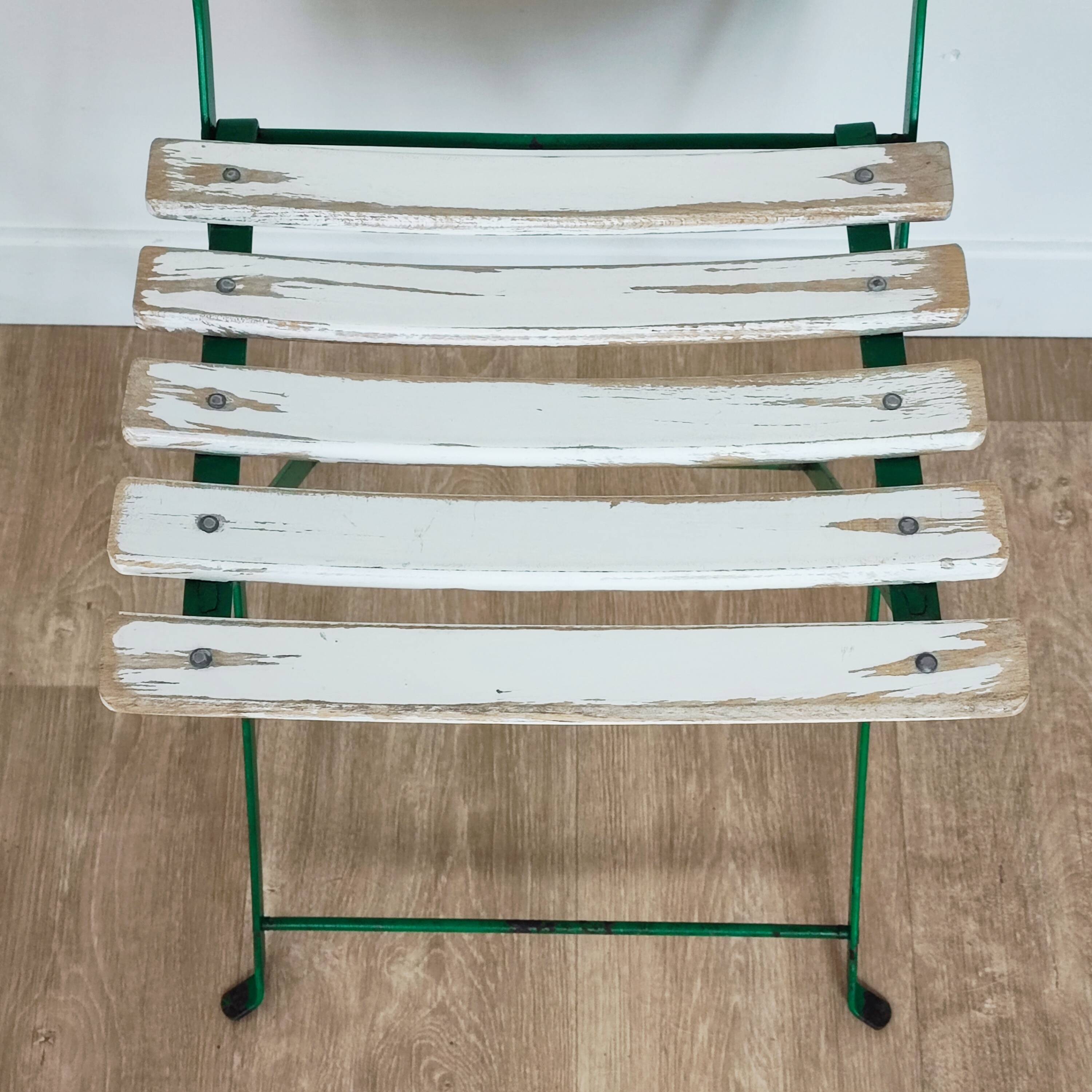 Folding garden chairs