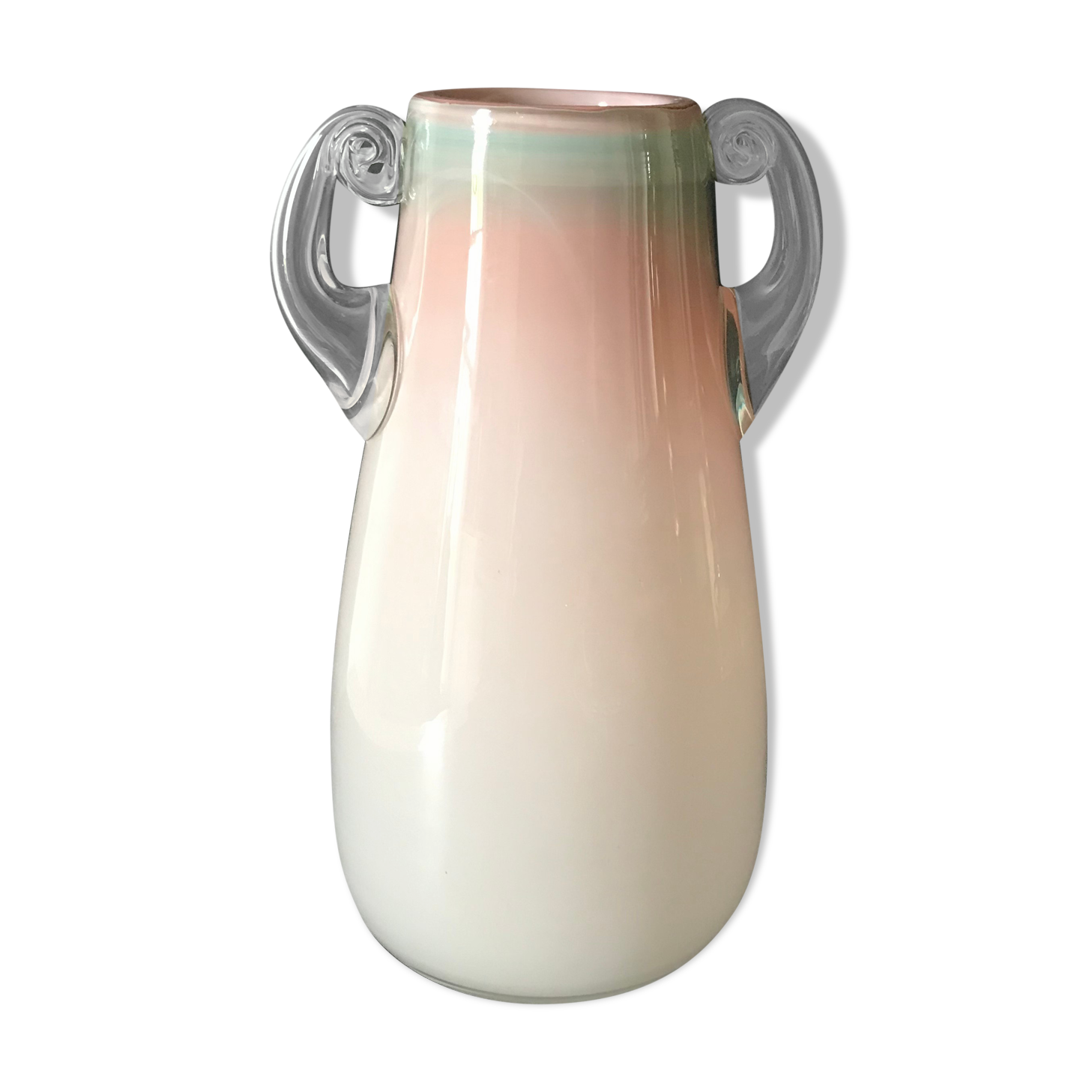 Vase colored glass pink