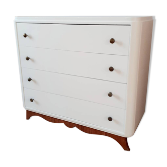 Chic vintage chest of drawers