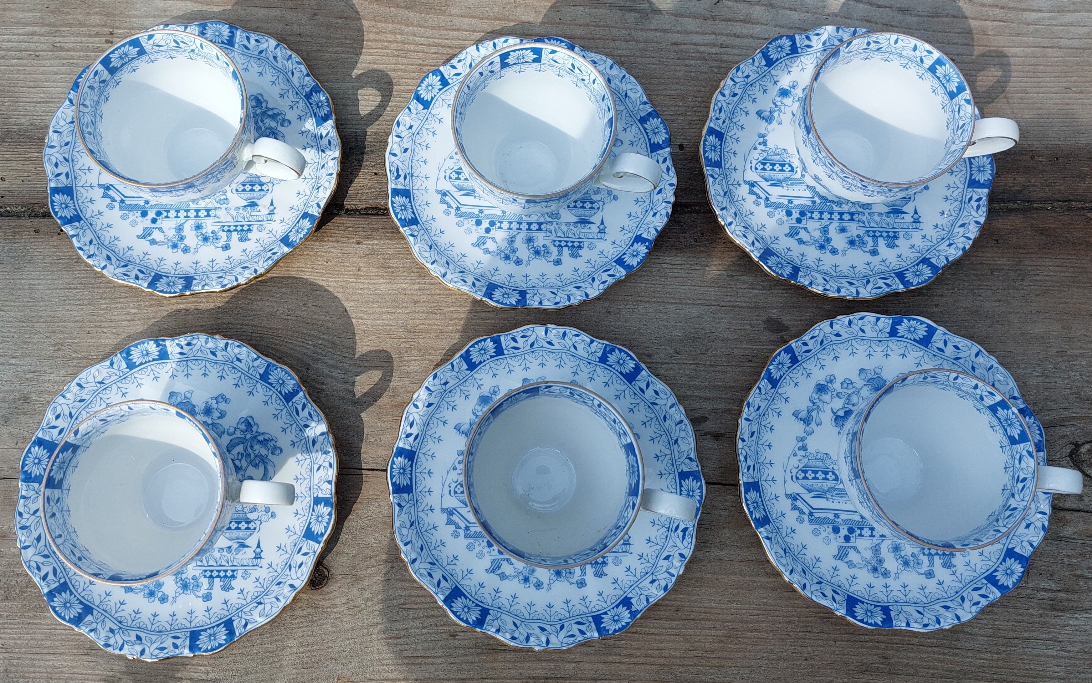 6 Bavaria porcelain cups and saucers