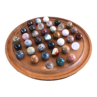 Natural stone solitaire