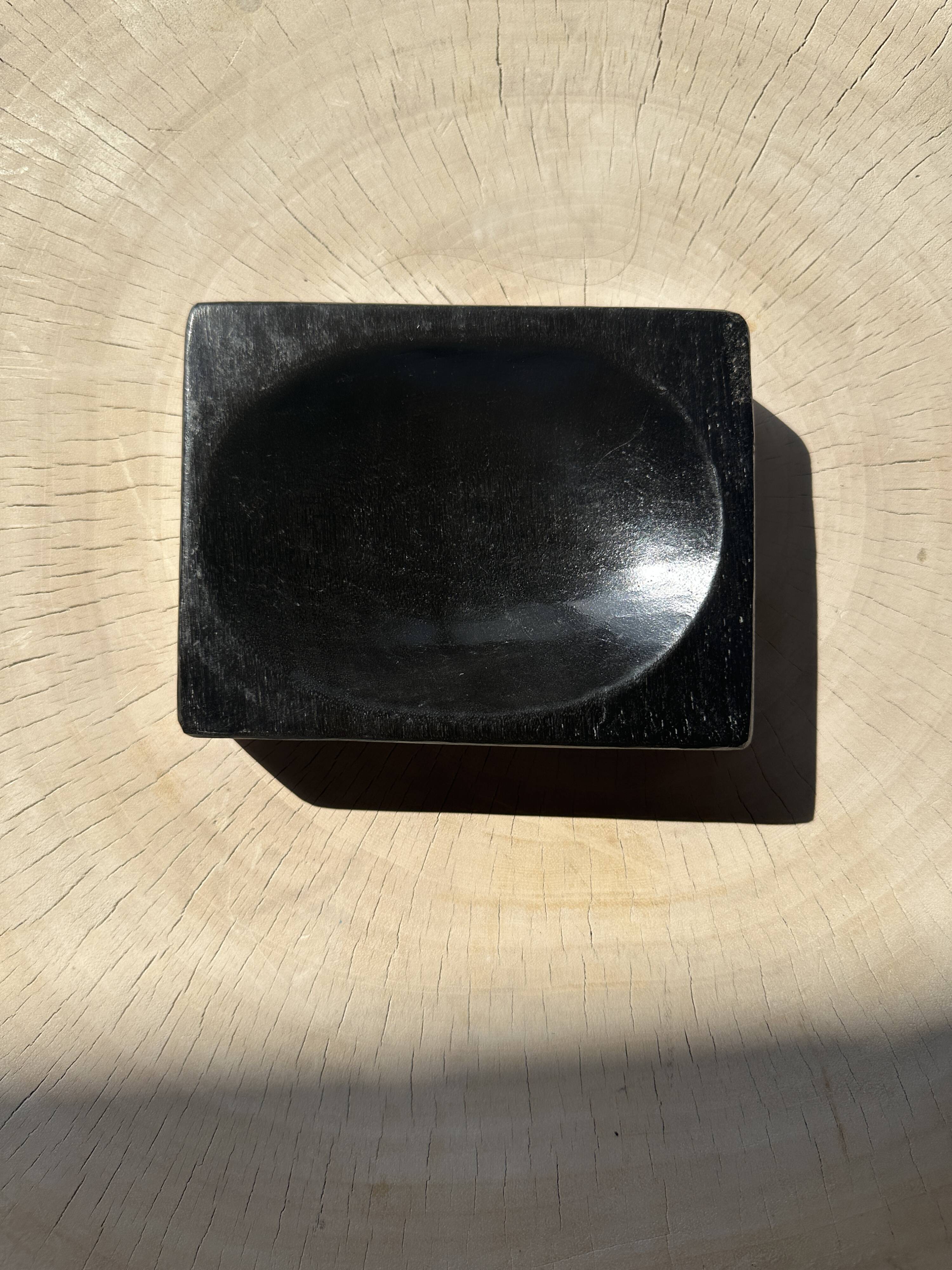 Petrified wood pocket emptier