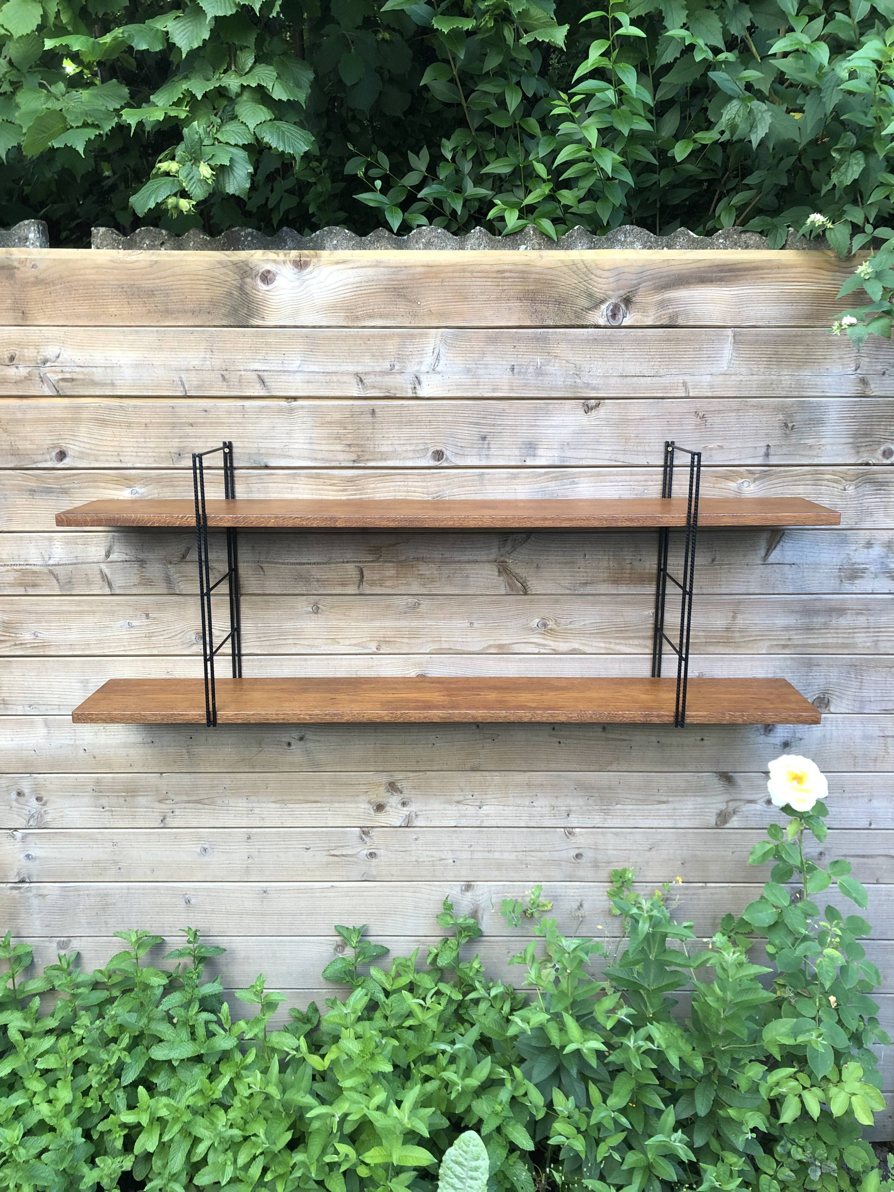 Wall shelf