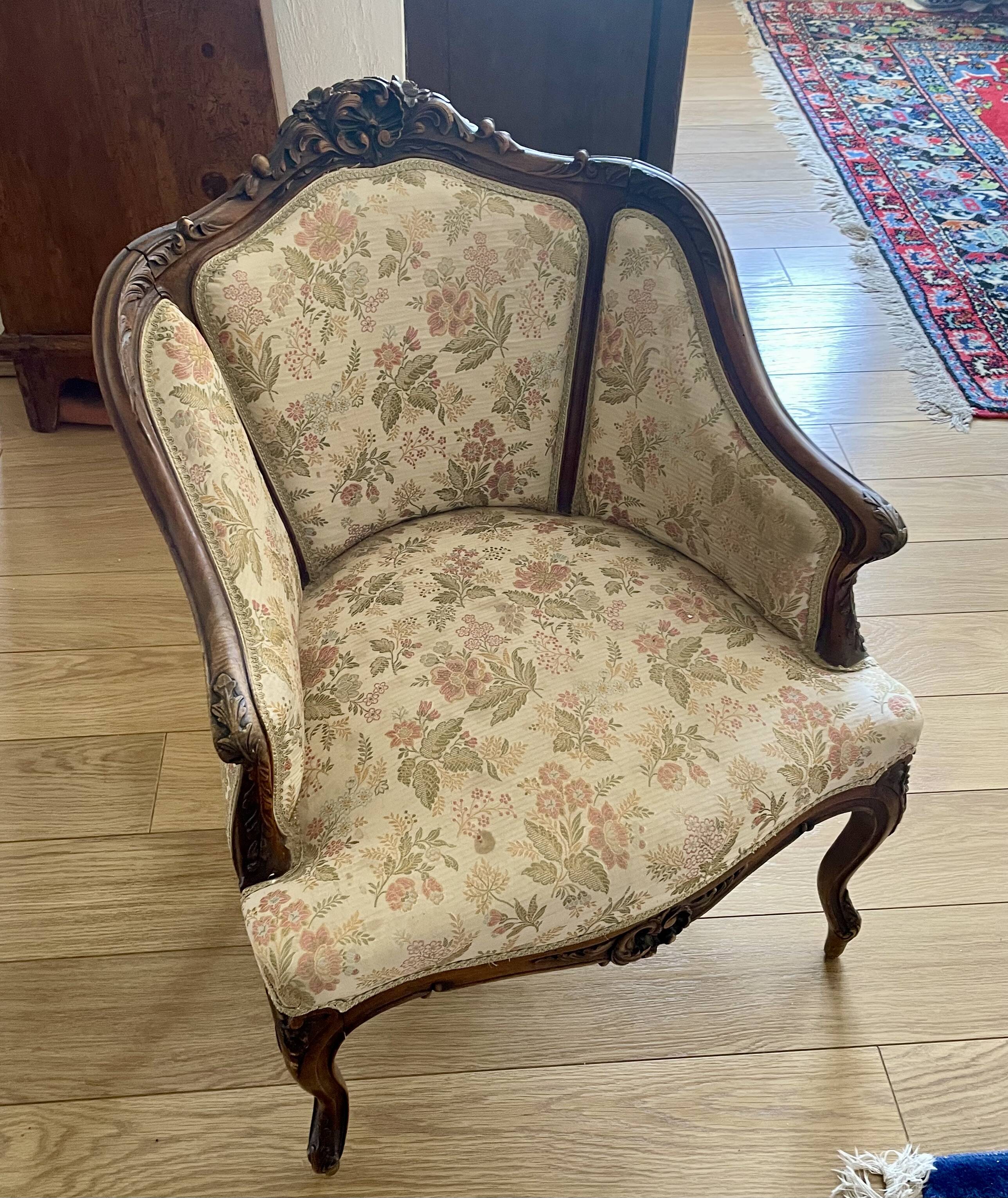 Sofa set + 2 armchairs in solid oak carved in Louis XVI style