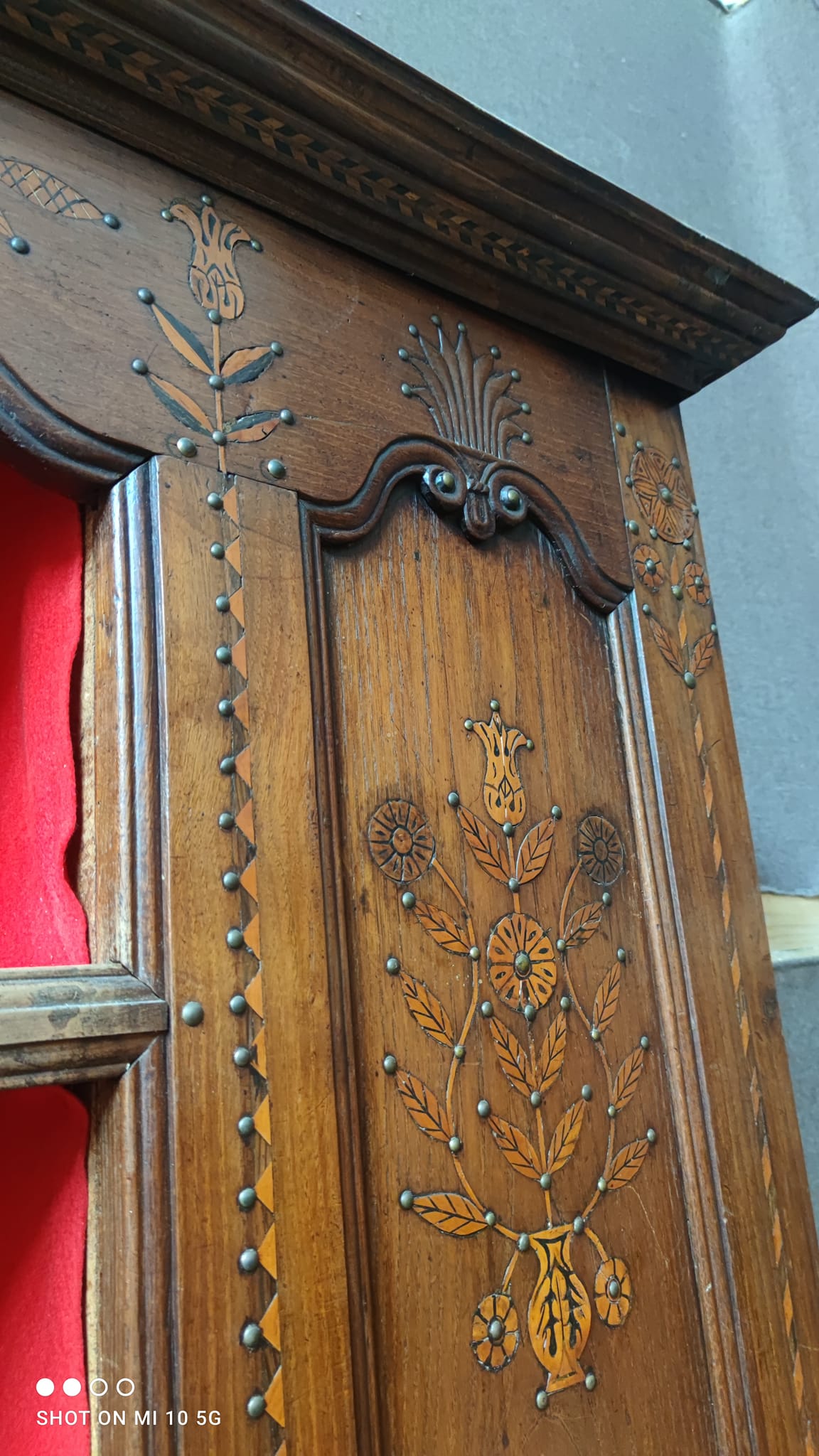 Two-part Breton chestnut cabinet dating from 1878