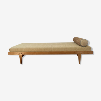 Scandinavian Daybed Bench