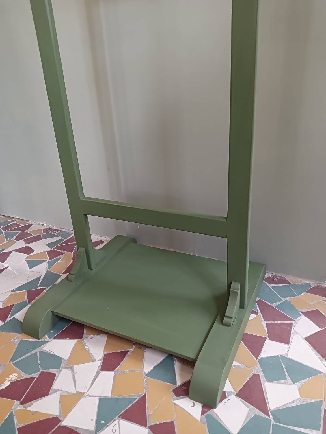 Olive green valet