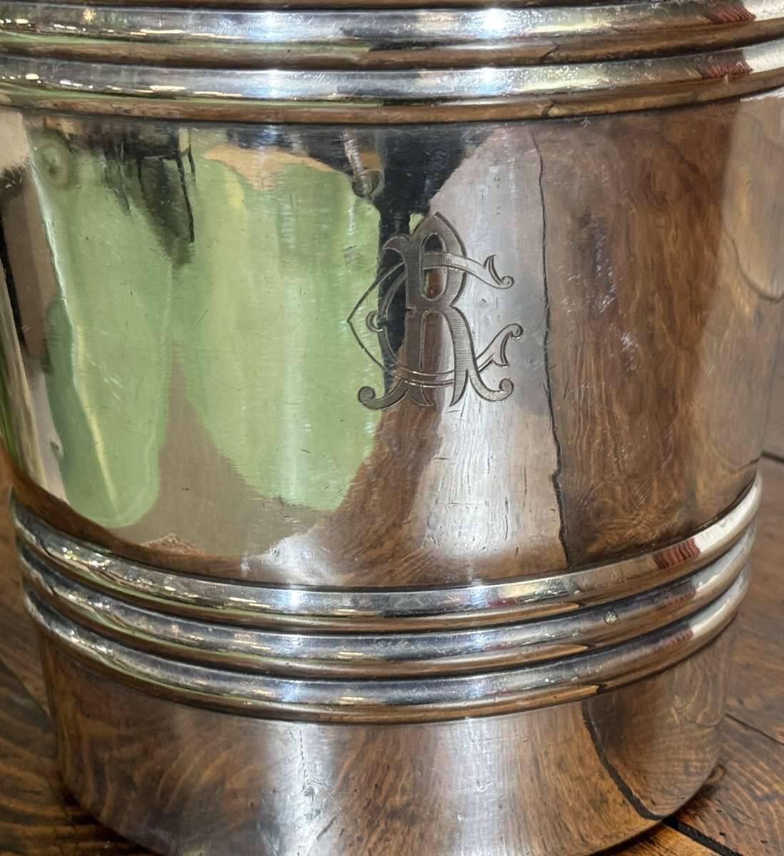 Silver-plated ice bucket from the early 20th century CAFE RICHE