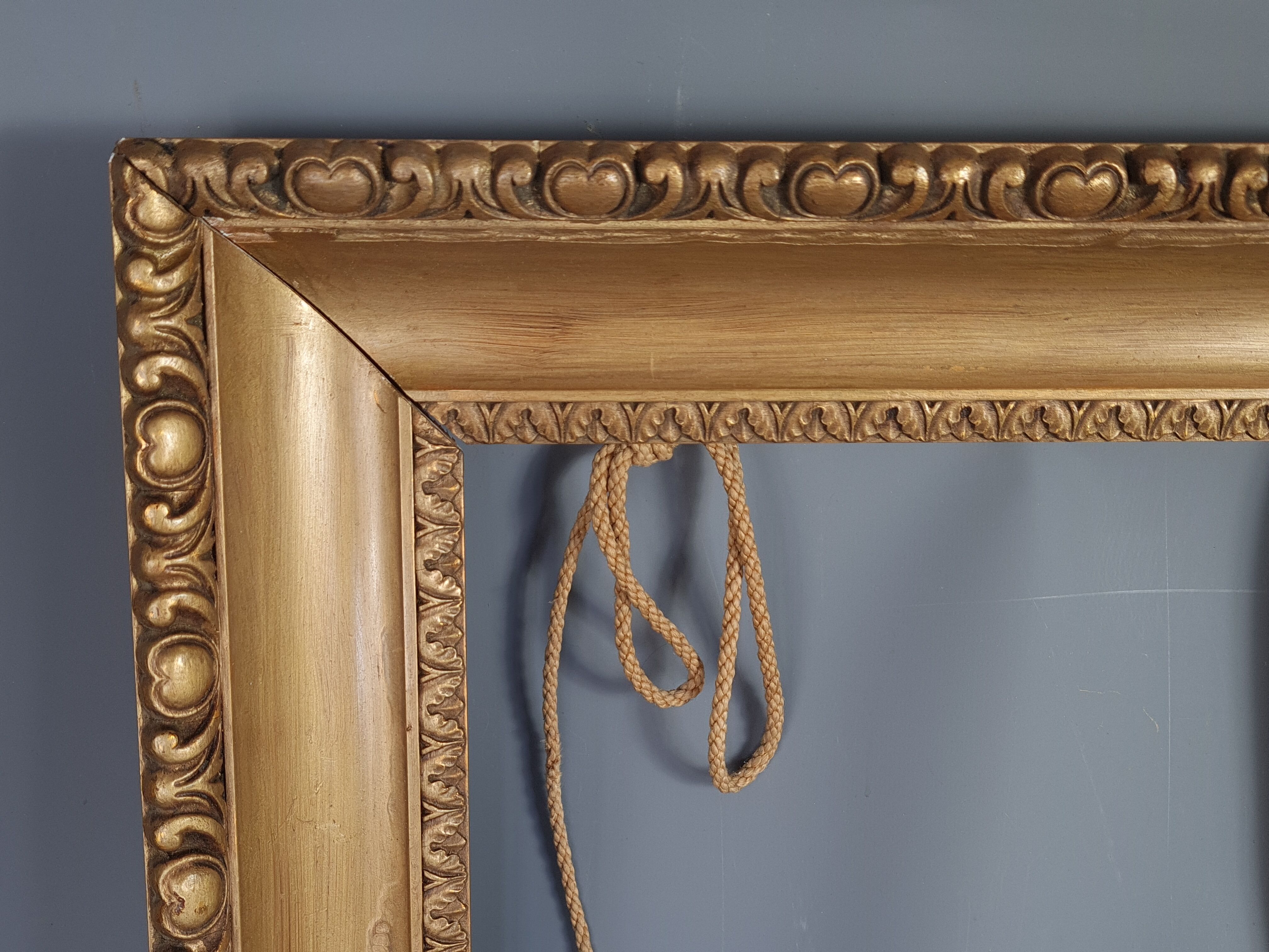 Old frame stucco wood & gilded 40.5x35.5 cm, leaf 28.2x22.9 cm sb