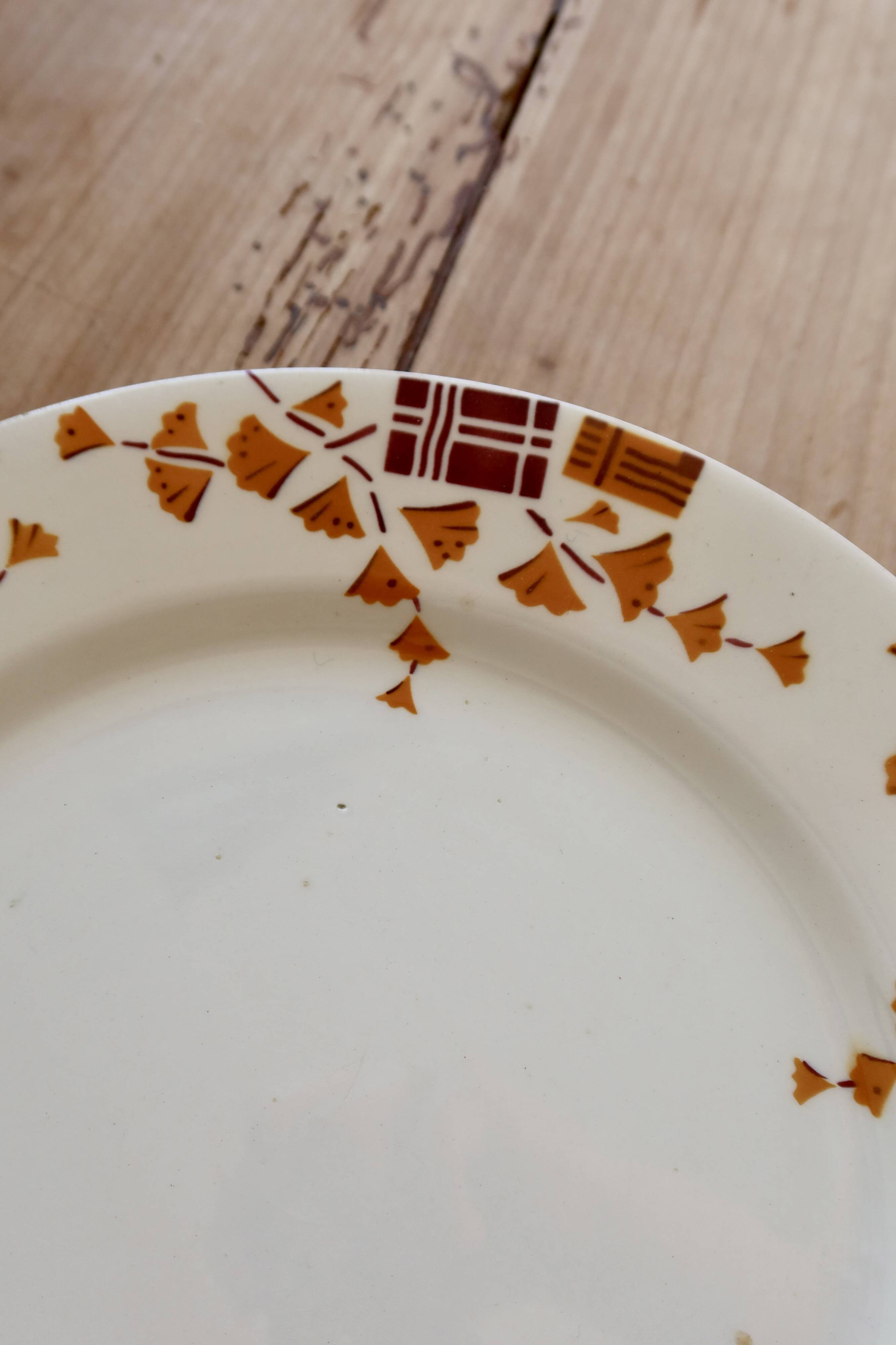 Antique dessert plate, ironstone Creil and Montereau – Achill model