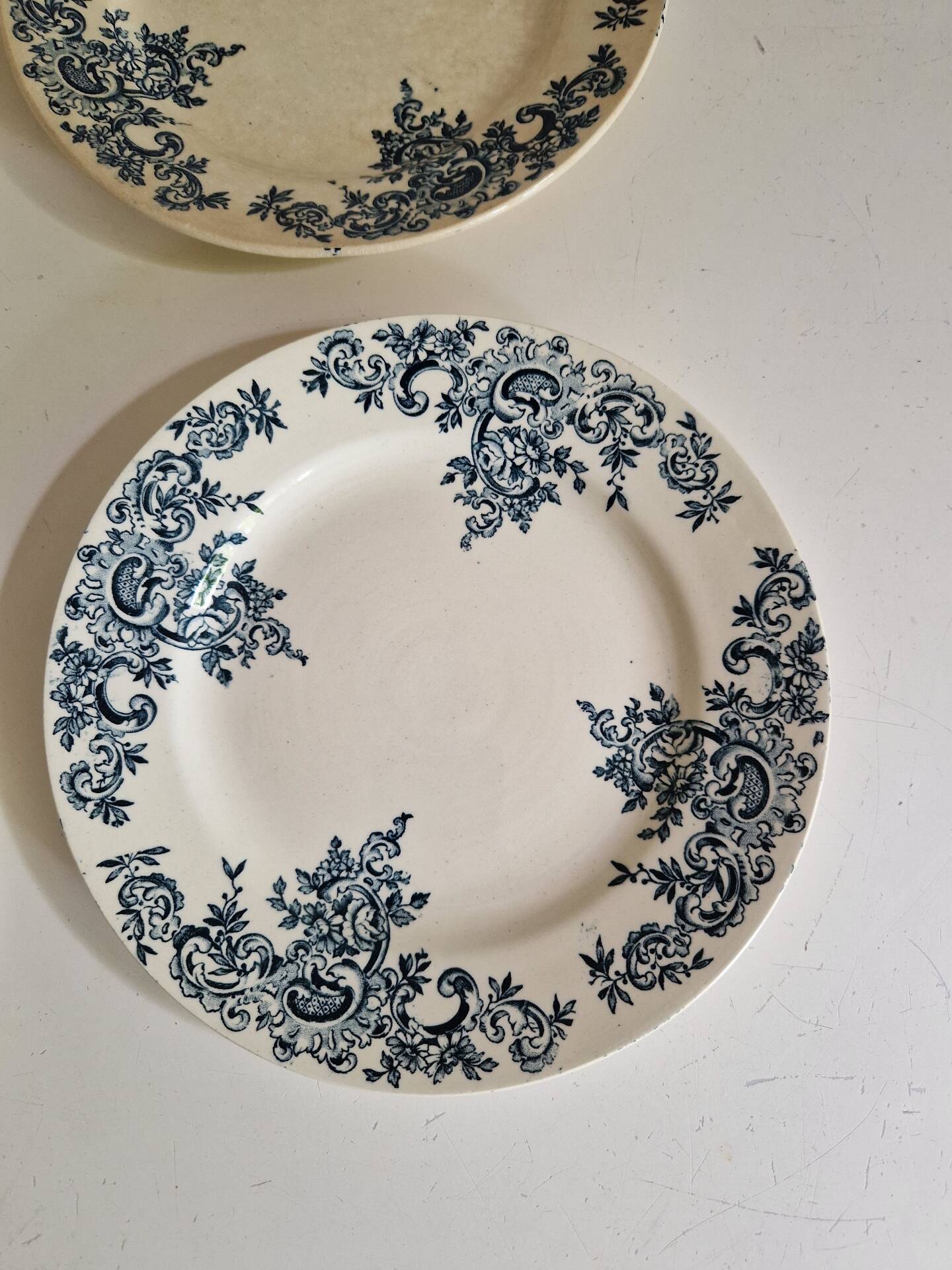 Set of 4 Louis XV Dessert Plates HB & Cie
